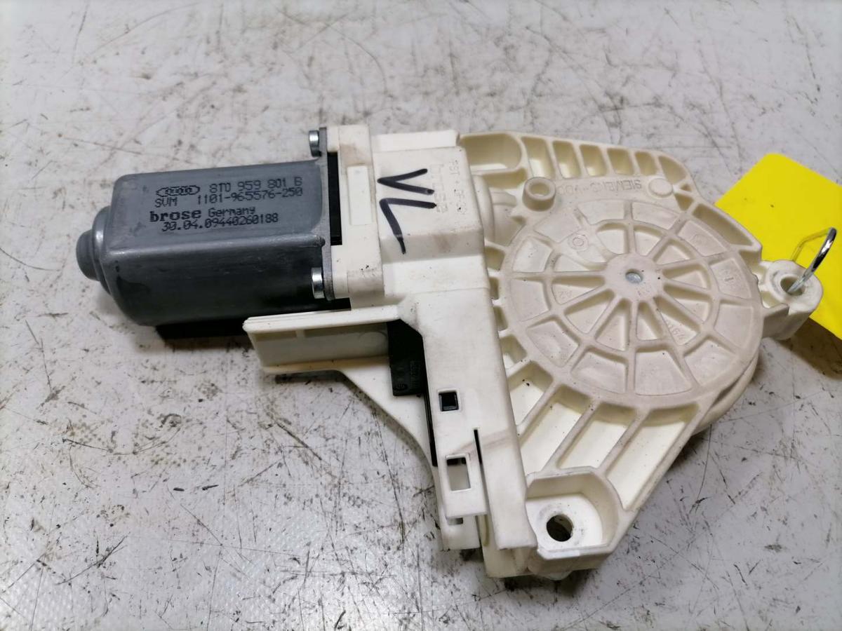 Audi A5 8T original Fensterhebermotor vorn links Bj.2009